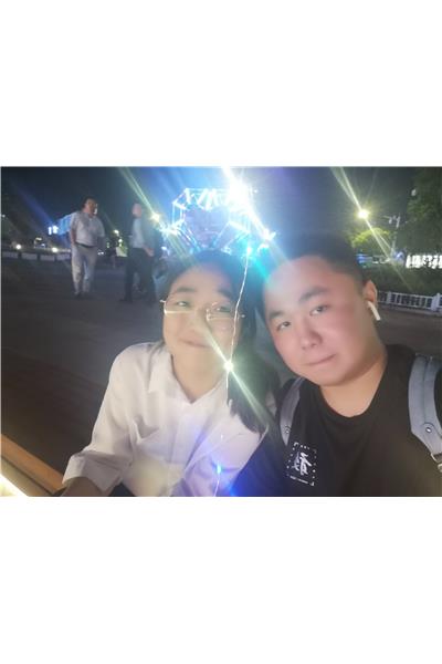 这么好看的媳妇哪里找